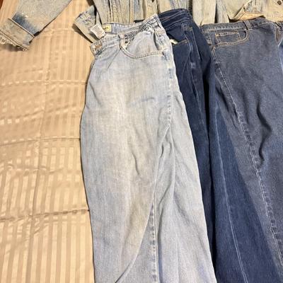 LOT 174X: Denim Collection: Worn Levi’s Jackets & L. L. Bean Ladies Size 12-14 Pants