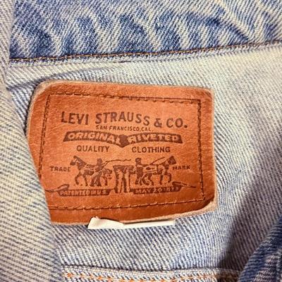 LOT 174X: Denim Collection: Worn Levi’s Jackets & L. L. Bean Ladies Size 12-14 Pants