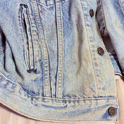 LOT 174X: Denim Collection: Worn Levi’s Jackets & L. L. Bean Ladies Size 12-14 Pants