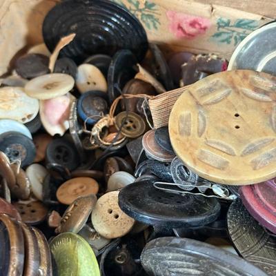 LOT 176K: Variety of Vintage Buttons in Vintage Wooden Box