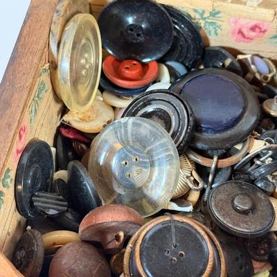 LOT 176K: Variety of Vintage Buttons in Vintage Wooden Box