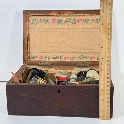 LOT 176K: Variety of Vintage Buttons in Vintage Wooden Box