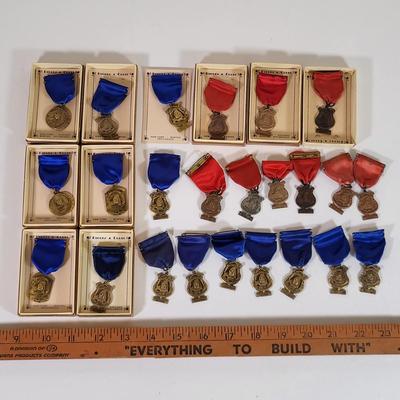 LOT 194L: Multiple School Music Association Solo-Ensemble Festival Medals Made in New York by Dieges & Clust