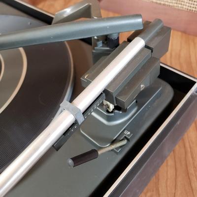LOT 203L: Garrard England Turntable with Radio Craftsmen Speakers