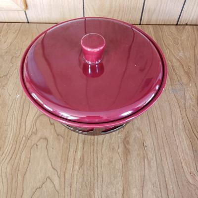 LOT 204L: Vintage Pyrex, Copper Bundt Mold Pans, Aluminum Cake Pans New in Box & More