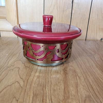 LOT 204L: Vintage Pyrex, Copper Bundt Mold Pans, Aluminum Cake Pans New in Box & More