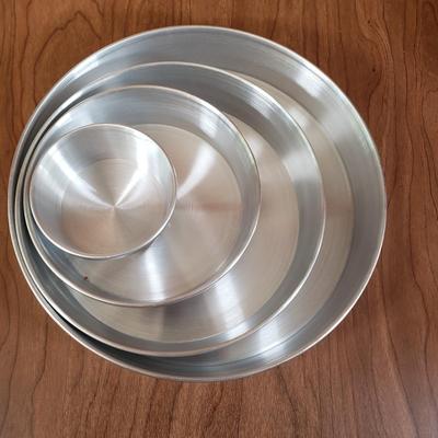 LOT 204L: Vintage Pyrex, Copper Bundt Mold Pans, Aluminum Cake Pans New in Box & More