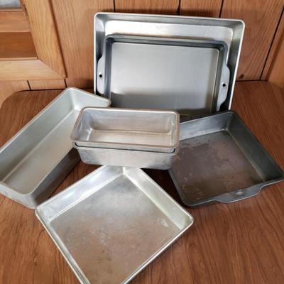 LOT 206L: Vintage Baking Lot; Tupperware, Aluminum, Cookie Cutter New in Box & More