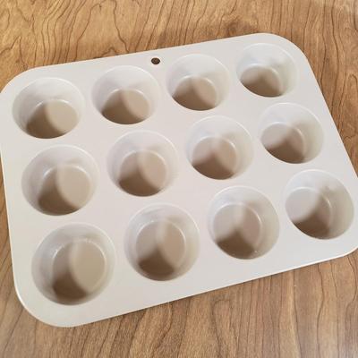 LOT 206L: Vintage Baking Lot; Tupperware, Aluminum, Cookie Cutter New in Box & More