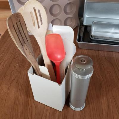 LOT 206L: Vintage Baking Lot; Tupperware, Aluminum, Cookie Cutter New in Box & More