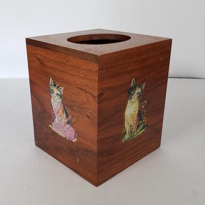 LOT 209L: Cat Lovers Lot-So Many Goodies!