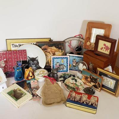LOT 209L: Cat Lovers Lot-So Many Goodies!