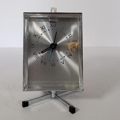 LOT 212L: MCM Executive Hi-Intensity Lamp, Zenith Aristocrat Clock Radio & VoxClock Talking Clock