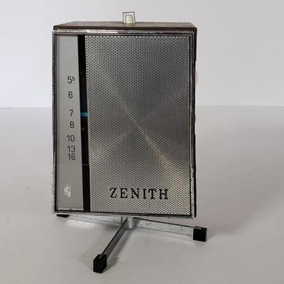 LOT 212L: MCM Executive Hi-Intensity Lamp, Zenith Aristocrat Clock Radio & VoxClock Talking Clock