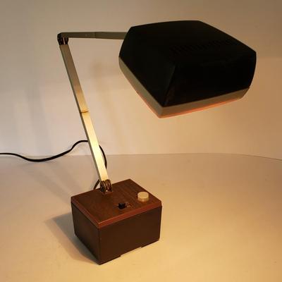 LOT 212L: MCM Executive Hi-Intensity Lamp, Zenith Aristocrat Clock Radio & VoxClock Talking Clock
