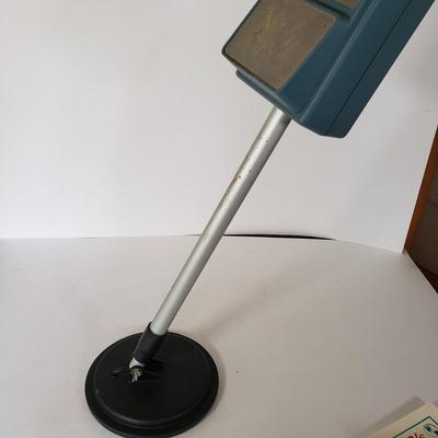 LOT 216L: Vintage Selsi Metal Detector with Treasure Hunting Books