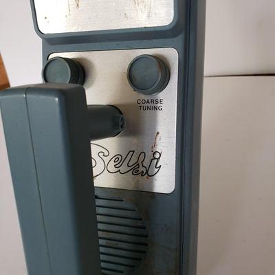 LOT 216L: Vintage Selsi Metal Detector with Treasure Hunting Books