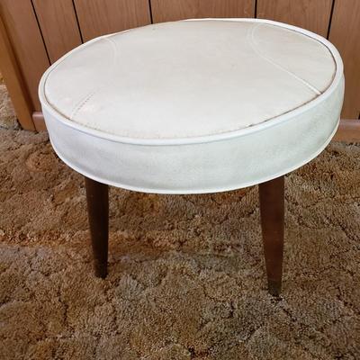 LOT 220P: Tiered Wooden Adjustable Plant Stand, MCM Style Footrest, 3D Cat Wastebasket