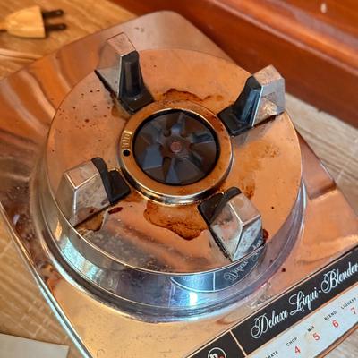 LOT 223K: Kitchen Appliances: Rival Crock Pot Model 3040 Slow Cooker (and Travel Bag), Vintage Sunbeam Electric Pan, Moulinex Turbo Hand...