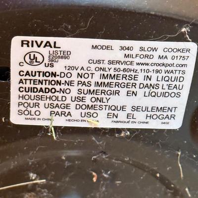 LOT 223K: Kitchen Appliances: Rival Crock Pot Model 3040 Slow Cooker (and Travel Bag), Vintage Sunbeam Electric Pan, Moulinex Turbo Hand...