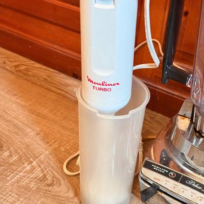 LOT 223K: Kitchen Appliances: Rival Crock Pot Model 3040 Slow Cooker (and Travel Bag), Vintage Sunbeam Electric Pan, Moulinex Turbo Hand...