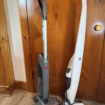 LOT 224K: Kenmore Stratus 24V Slim Cordless Vacuum & Hoover Evolve Pet Cordless Vacuum w/ Tag