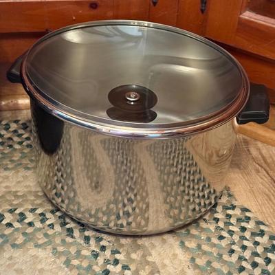 LOT 230K: Large Collection of Pots & Pans including Scanpan