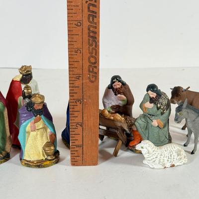 LOT 236X: Vintage Nativity Figures
