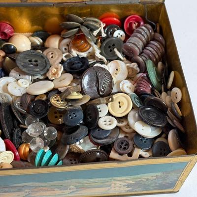 LOT 237L: Collection of Vintage Buttons in Vintage Tins