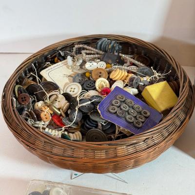 LOT 237L: Collection of Vintage Buttons in Vintage Tins