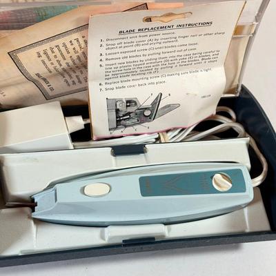 LOT 238X: Sewing Notions & Tools w/ Cute Vintage Craft Box