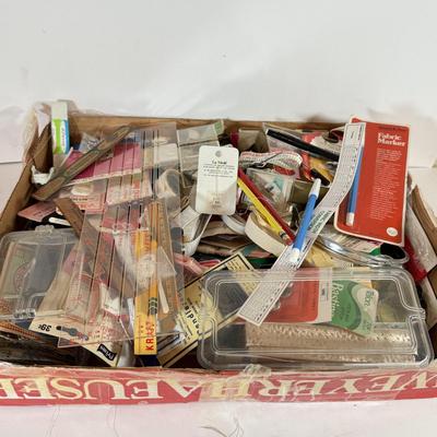 LOT 238X: Sewing Notions & Tools w/ Cute Vintage Craft Box