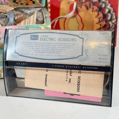 LOT 238X: Sewing Notions & Tools w/ Cute Vintage Craft Box
