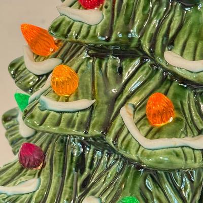 LOT 240L: Vintage Ceramic Electric Christmas Tree (9.5")