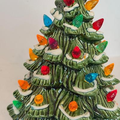 LOT 240L: Vintage Ceramic Electric Christmas Tree (9.5")
