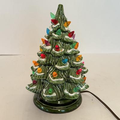 LOT 240L: Vintage Ceramic Electric Christmas Tree (9.5")