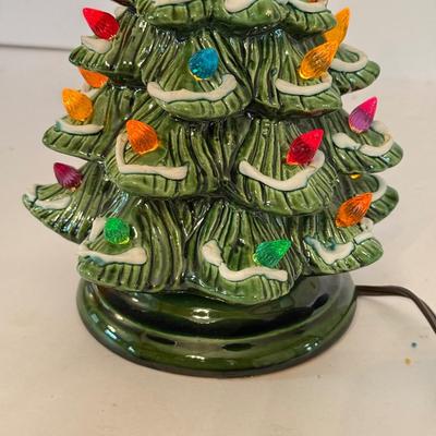 LOT 240L: Vintage Ceramic Electric Christmas Tree (9.5")