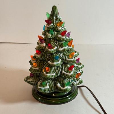 LOT 240L: Vintage Ceramic Electric Christmas Tree (9.5")