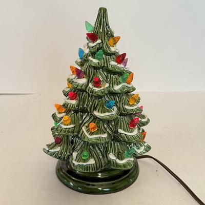 LOT 240L: Vintage Ceramic Electric Christmas Tree (9.5")