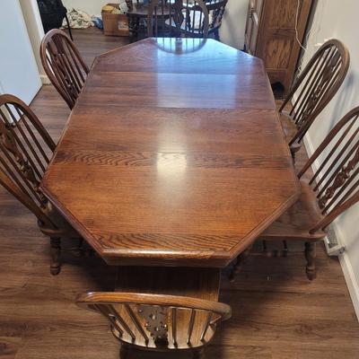 Solid Wood Ethan Allen Dining Table and Chairs (K-EL)