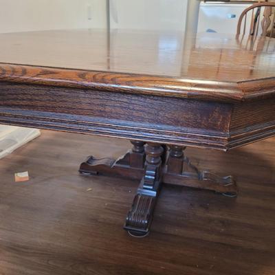 Solid Wood Ethan Allen Dining Table and Chairs (K-EL)