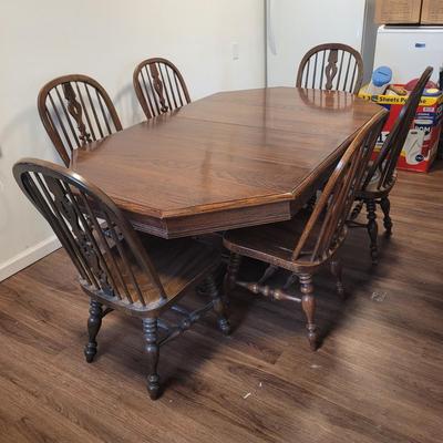 Solid Wood Ethan Allen Dining Table and Chairs (K-EL)
