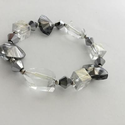 Clear beaded fashion bracelet