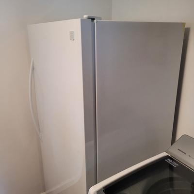 Kenmore Standing/Locking Freezer W/Key (K-EL)