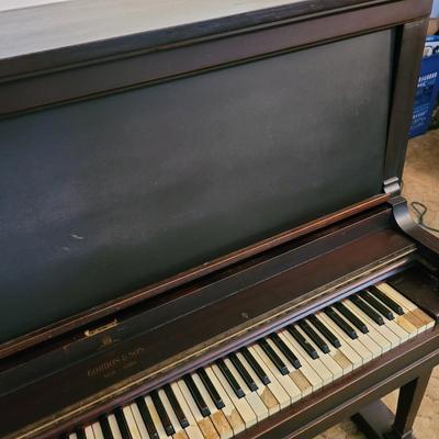 Gordon and Son Wooden Piano (LR-EL)