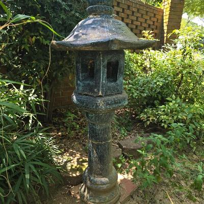 Concrete statue