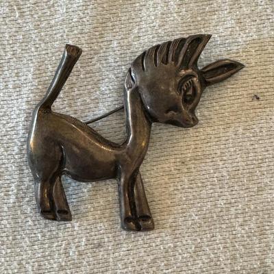 Sterling donkey 13.6 g turquoise necklace, need clasp