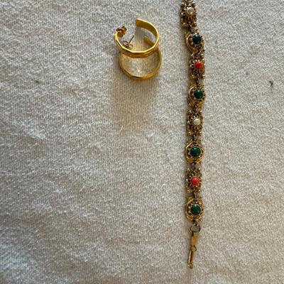 Custom jewelry six pieces