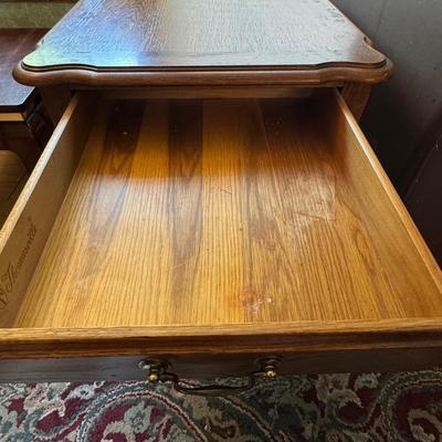 Thomasville end table