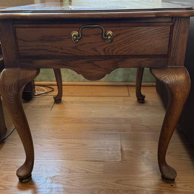 Thomasville end table